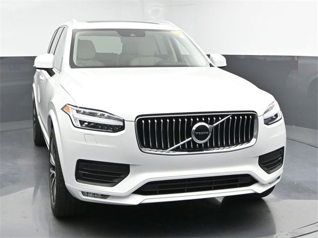 2022 Volvo XC90 Momentum