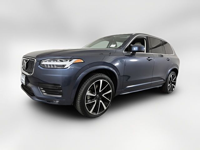 2022 Volvo XC90 Momentum