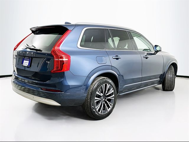 2022 Volvo XC90 Momentum