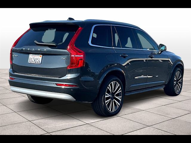 2022 Volvo XC90 Momentum