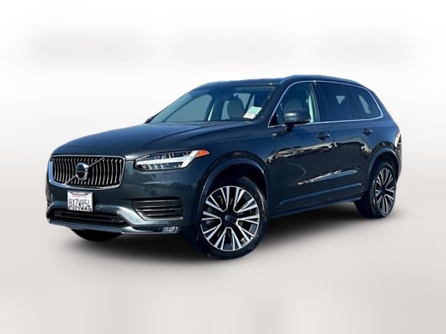 2022 Volvo XC90 Momentum