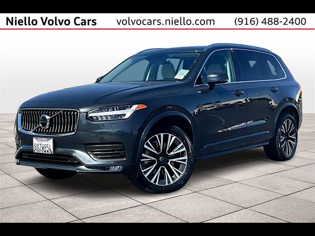 2022 Volvo XC90 Momentum