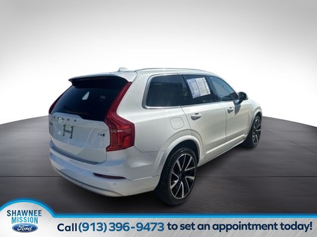 2022 Volvo XC90 Momentum