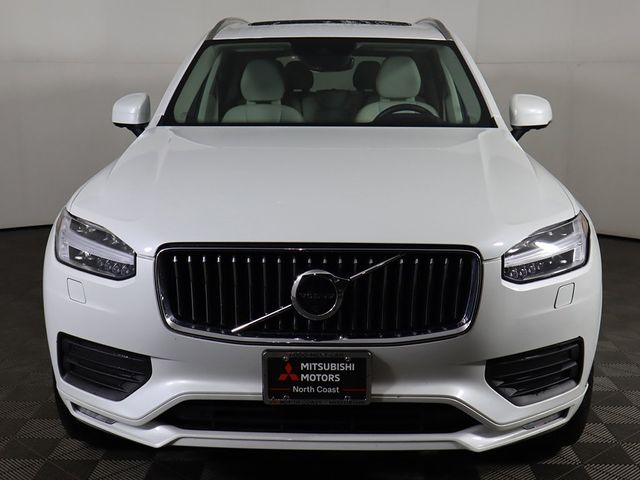 2022 Volvo XC90 Momentum