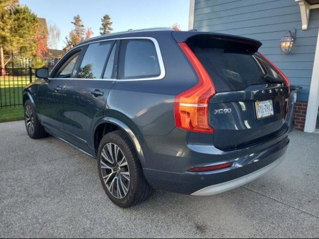 2022 Volvo XC90 Momentum