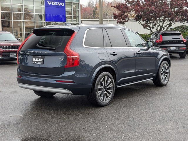 2022 Volvo XC90 Momentum