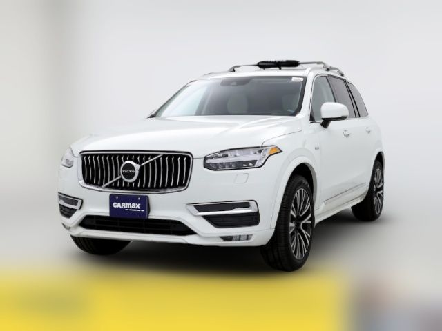 2022 Volvo XC90 Momentum