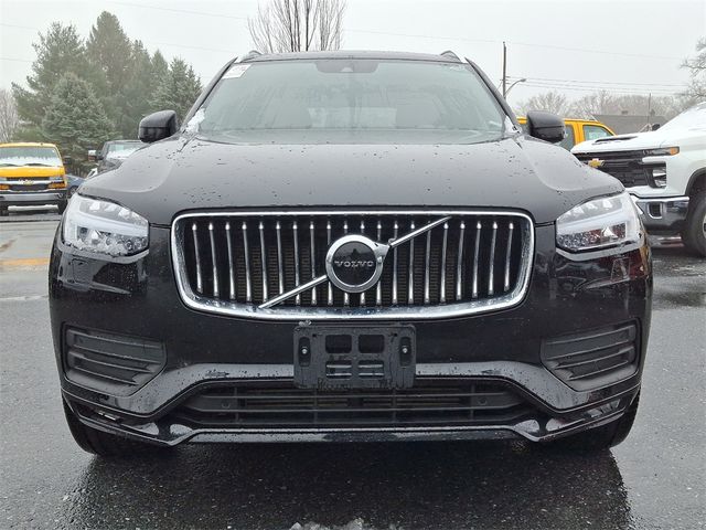 2022 Volvo XC90 Momentum