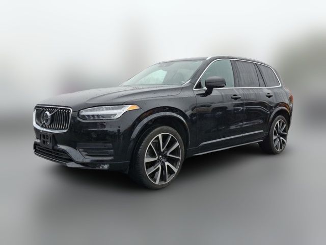 2022 Volvo XC90 Momentum