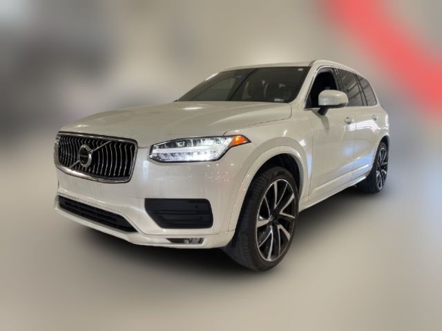 2022 Volvo XC90 Momentum