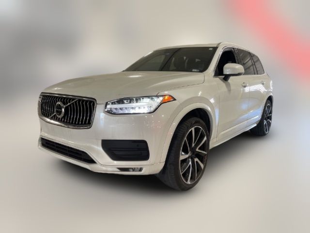 2022 Volvo XC90 Momentum