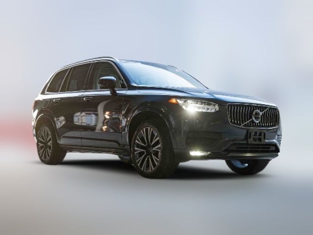 2022 Volvo XC90 Momentum