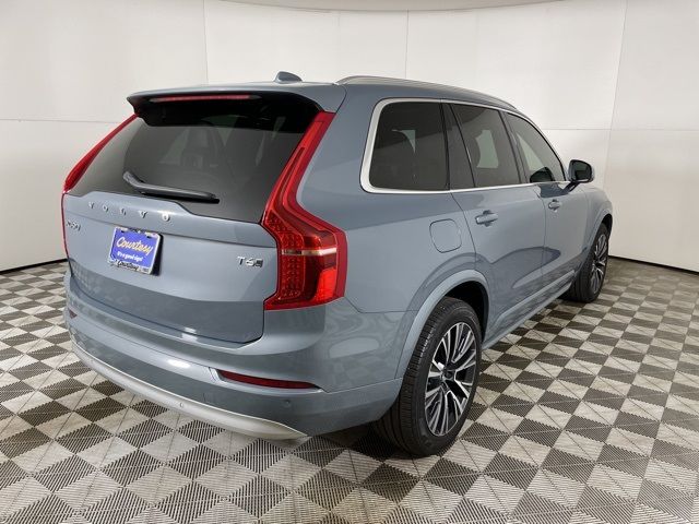 2022 Volvo XC90 Momentum