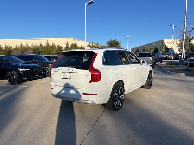 2022 Volvo XC90 Momentum