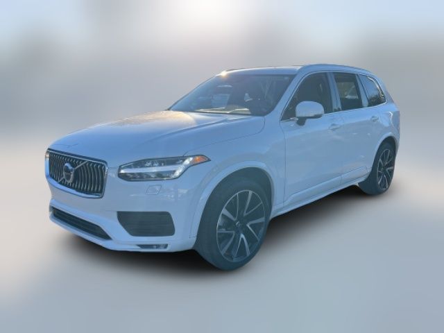 2022 Volvo XC90 Momentum