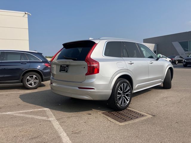 2022 Volvo XC90 Momentum