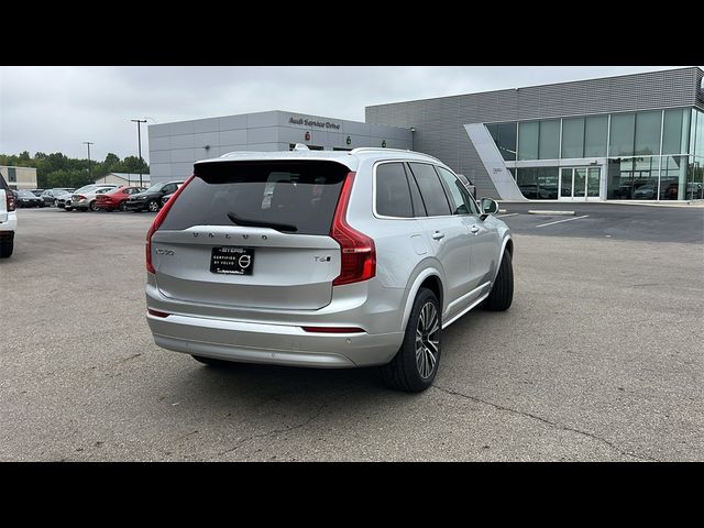 2022 Volvo XC90 Momentum