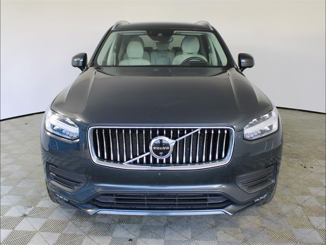 2022 Volvo XC90 Momentum