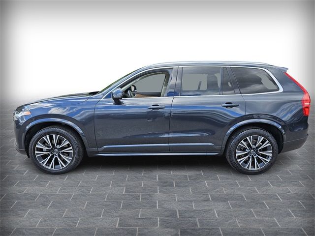 2022 Volvo XC90 Momentum