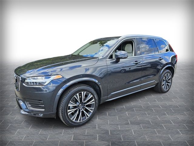 2022 Volvo XC90 Momentum