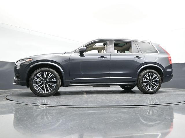 2022 Volvo XC90 Momentum