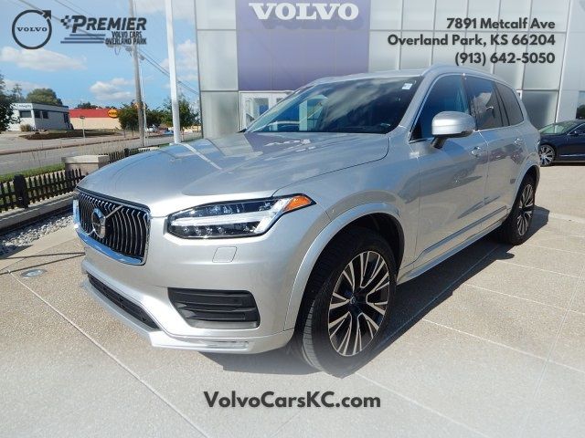 2022 Volvo XC90 Momentum