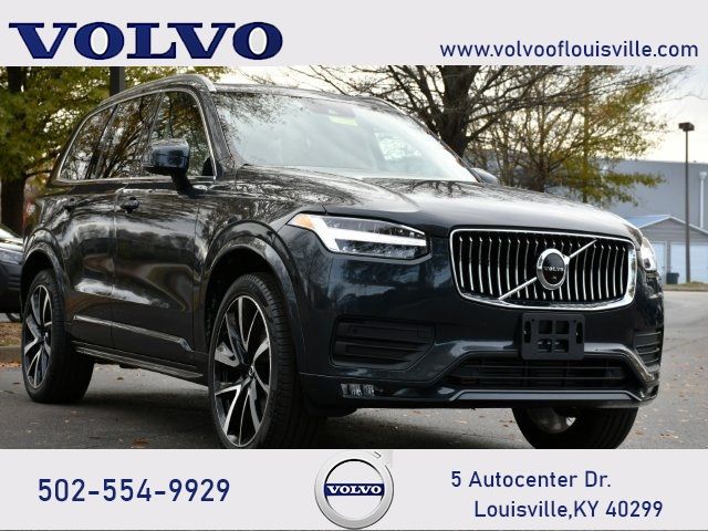 2022 Volvo XC90 Momentum