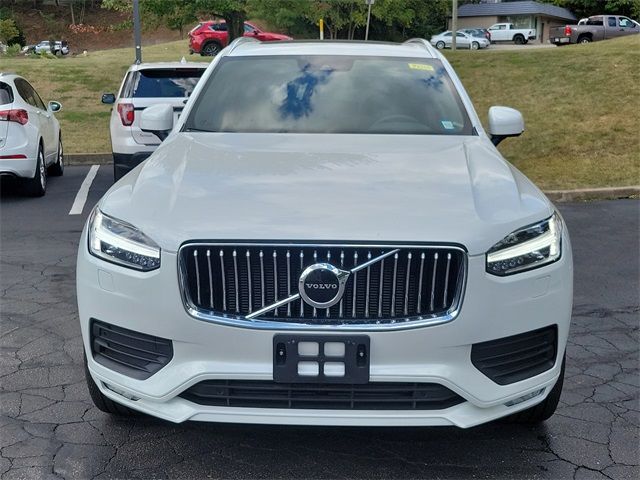 2022 Volvo XC90 Momentum