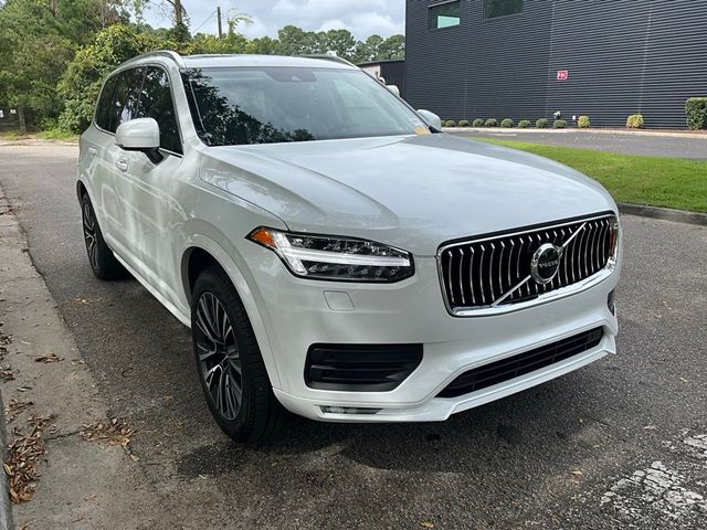 2022 Volvo XC90 Momentum