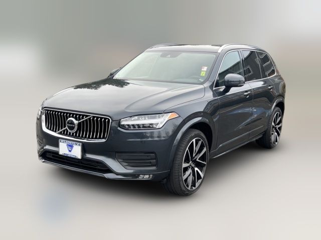 2022 Volvo XC90 Momentum