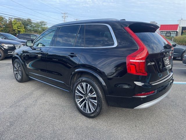 2022 Volvo XC90 Momentum