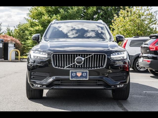 2022 Volvo XC90 Momentum