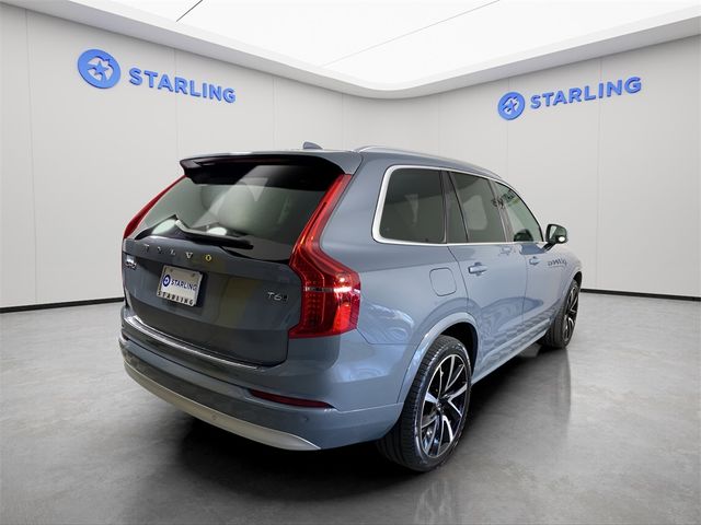 2022 Volvo XC90 Momentum