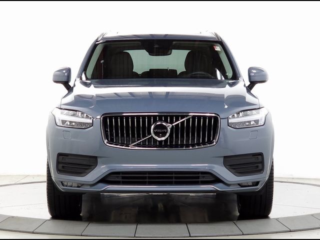 2022 Volvo XC90 Momentum