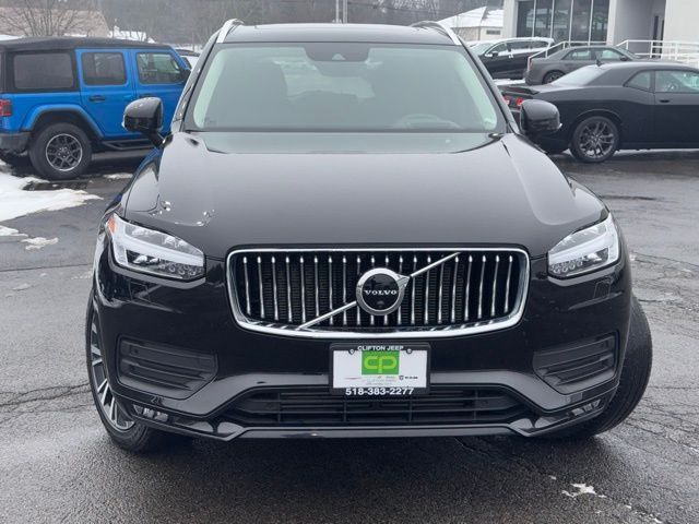 2022 Volvo XC90 Momentum