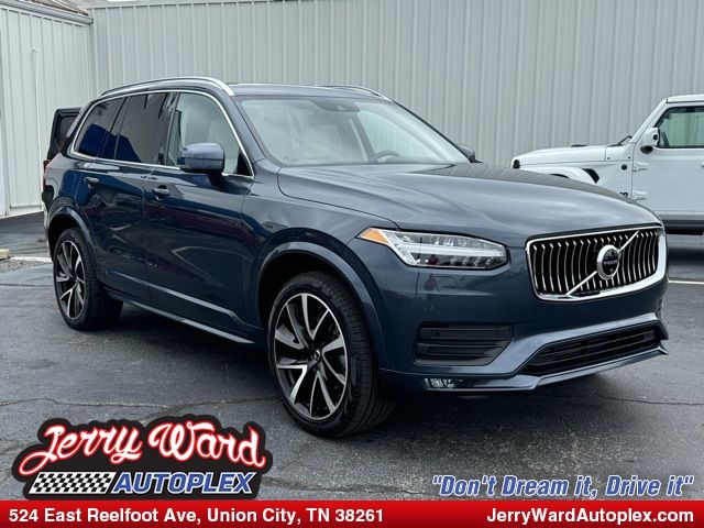 2022 Volvo XC90 Momentum