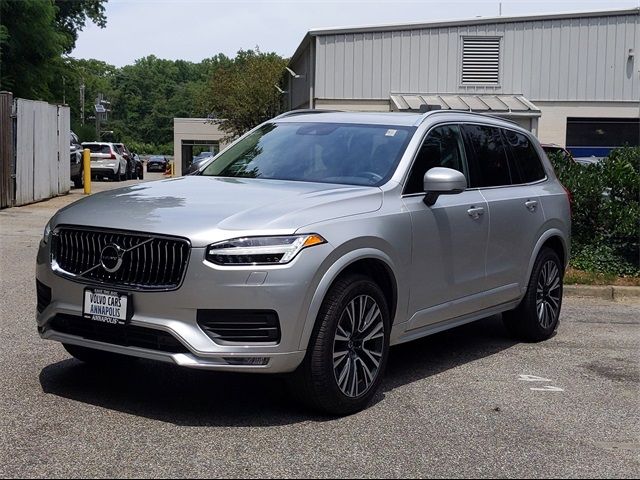 2022 Volvo XC90 Momentum