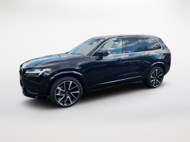 2022 Volvo XC90 Momentum
