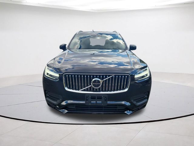 2022 Volvo XC90 Momentum