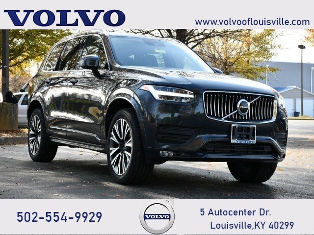 2022 Volvo XC90 Momentum