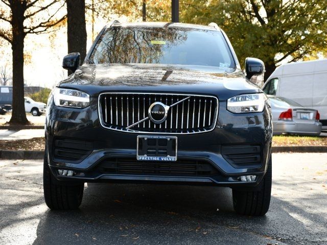 2022 Volvo XC90 Momentum