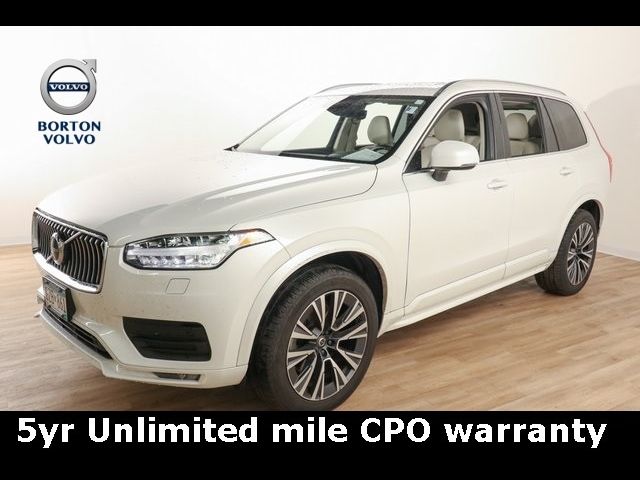 2022 Volvo XC90 Momentum