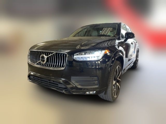 2022 Volvo XC90 Momentum