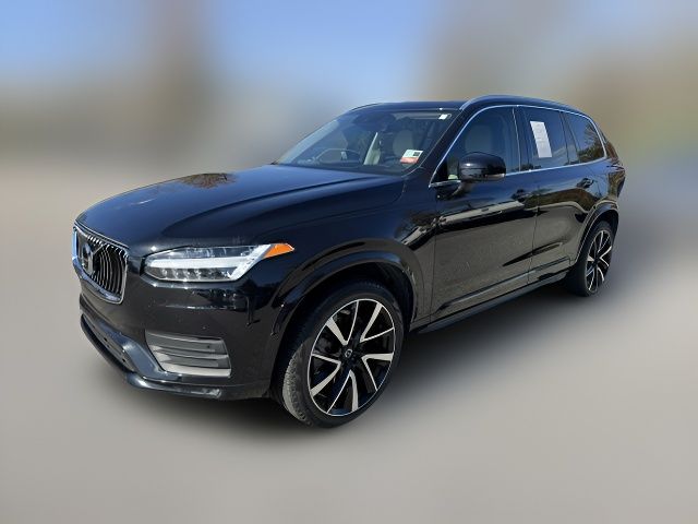 2022 Volvo XC90 Momentum