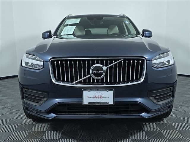 2022 Volvo XC90 Momentum
