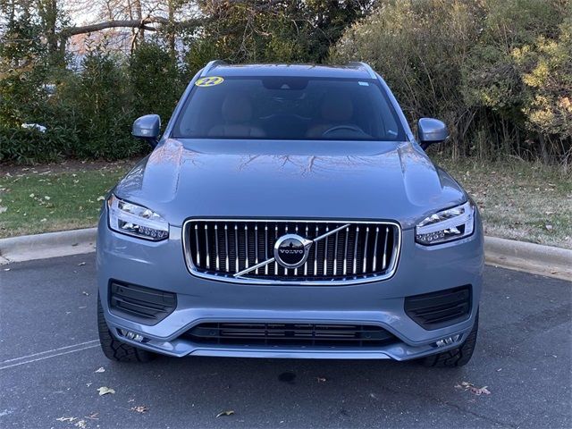 2022 Volvo XC90 Momentum