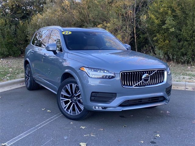 2022 Volvo XC90 Momentum