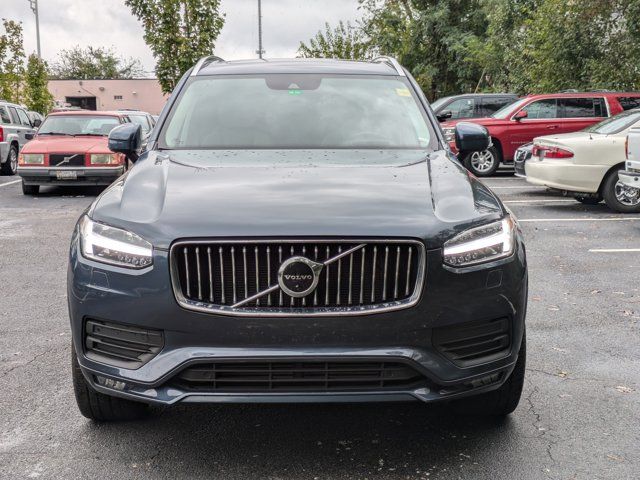 2022 Volvo XC90 Momentum