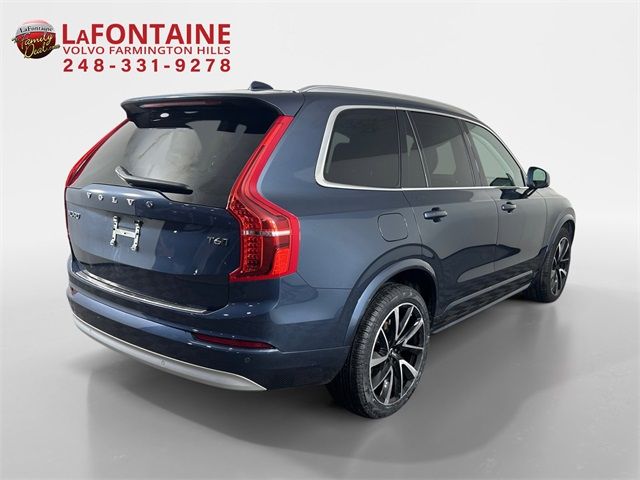 2022 Volvo XC90 Momentum