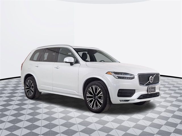 2022 Volvo XC90 Momentum